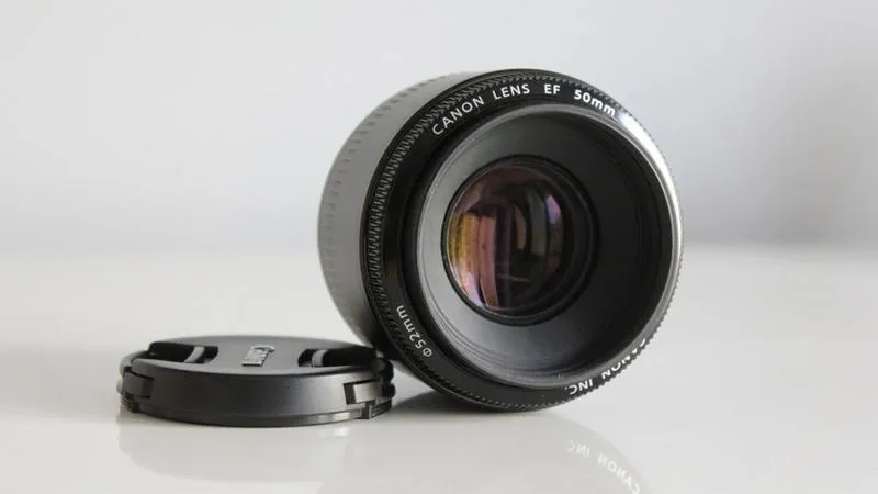 Jak wybrać idealny obiektyw dla amatora i zaoszczędzić na sprzęcie?