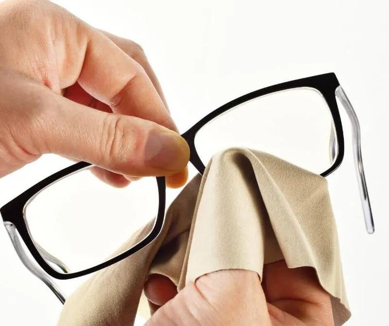 Pielęgnacja okularów lustrzankowych